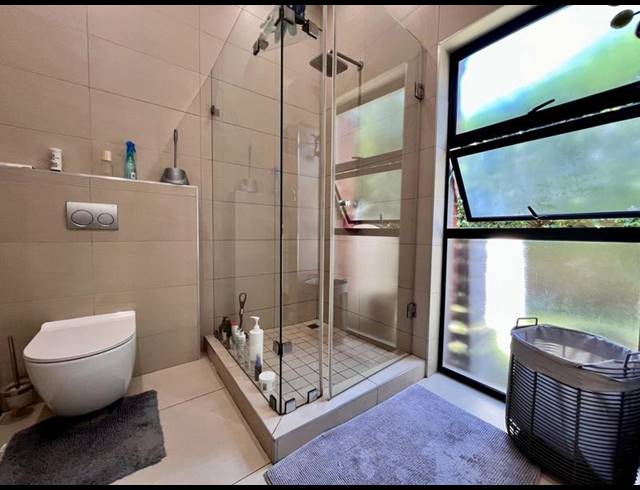 4 BEDROOM HOUSE FOR SALE IN MIDSTREAM ESTATE